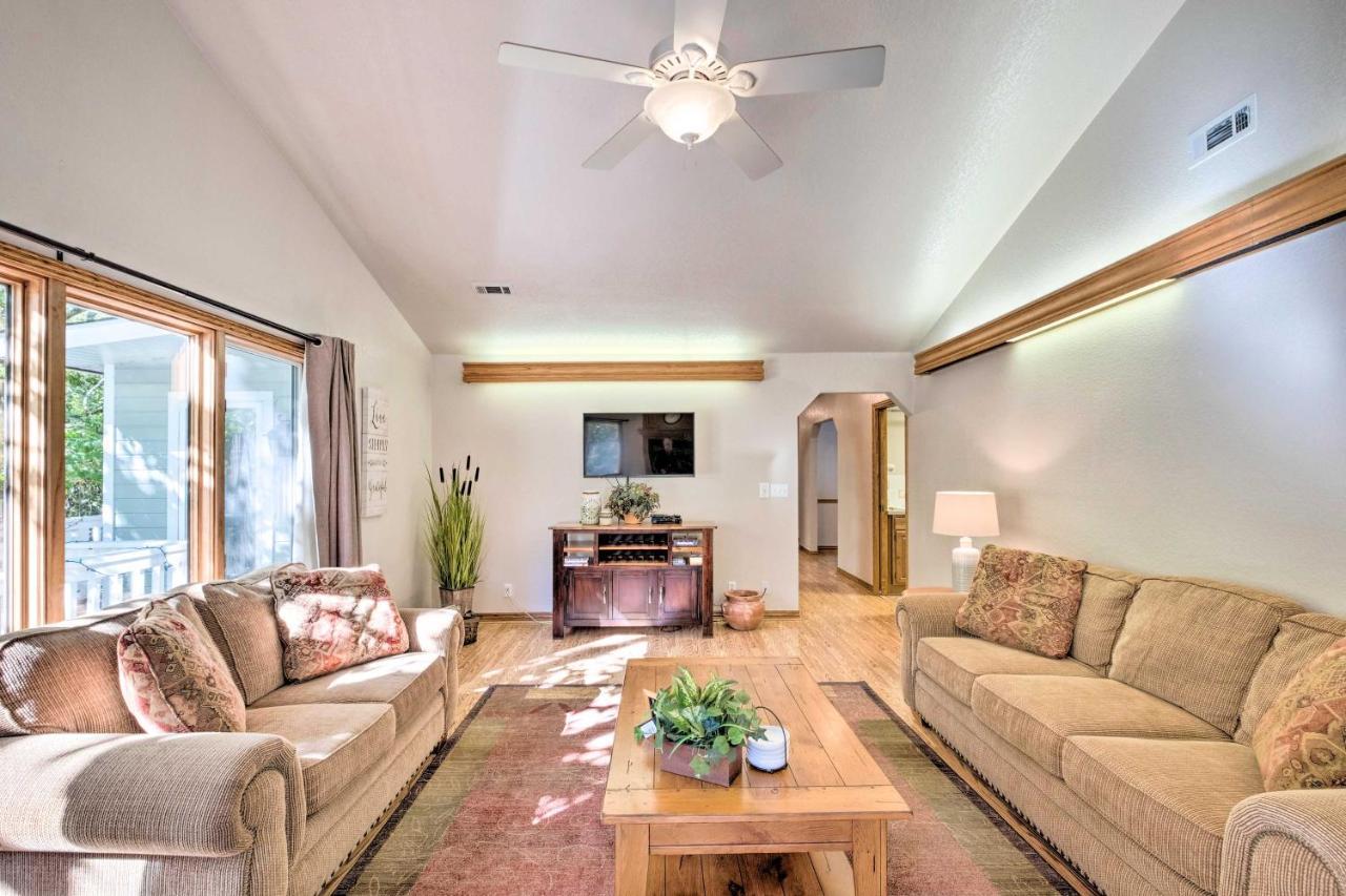 Beautiful Ozark Oasis With Deck Walk To Beaver Lake Rogers Exterior foto